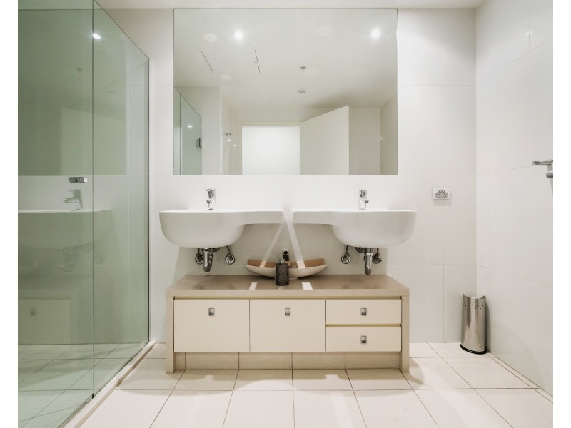 212/19 Platinum Apartments Holdfast Prominade, Glenelg SA 5045