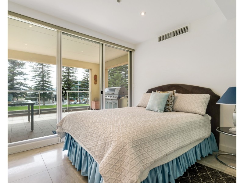 212/19 Platinum Apartments Holdfast Prominade, Glenelg SA 5045