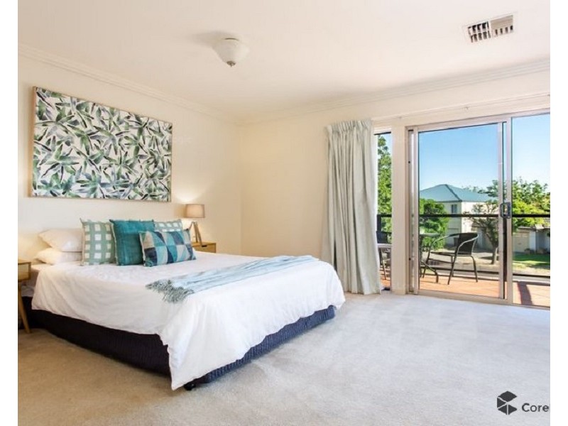 18 Gairdner Lane, Mawson Lakes SA 5095