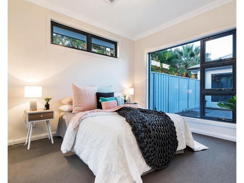 33B Albany Crescent, Oaklands Park SA 5046