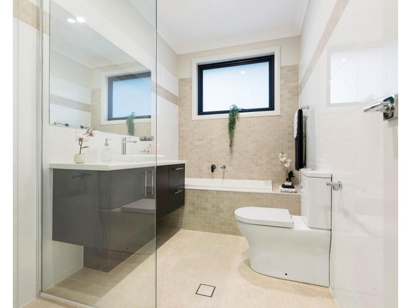 33B Albany Crescent, Oaklands Park SA 5046