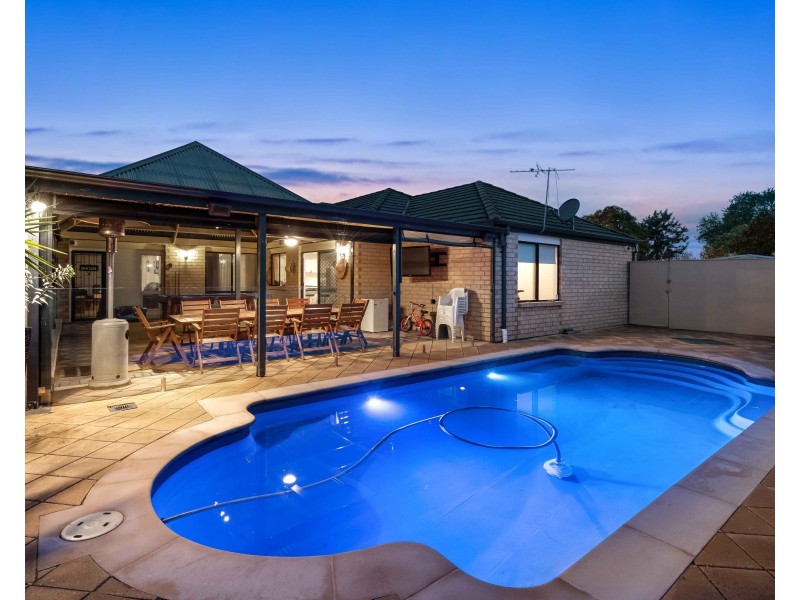 1 Minkie Avenue, Mitchell Park SA 5043