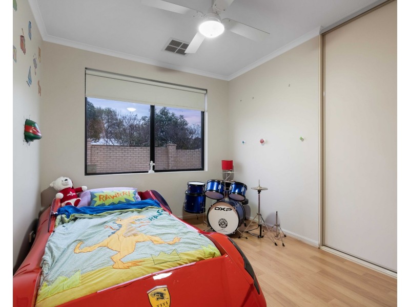 1 Minkie Avenue, Mitchell Park SA 5043