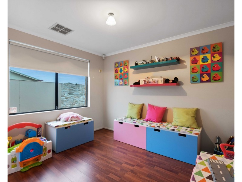 1 Minkie Avenue, Mitchell Park SA 5043