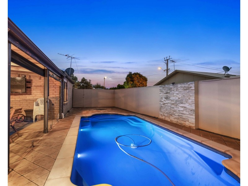 1 Minkie Avenue, Mitchell Park SA 5043