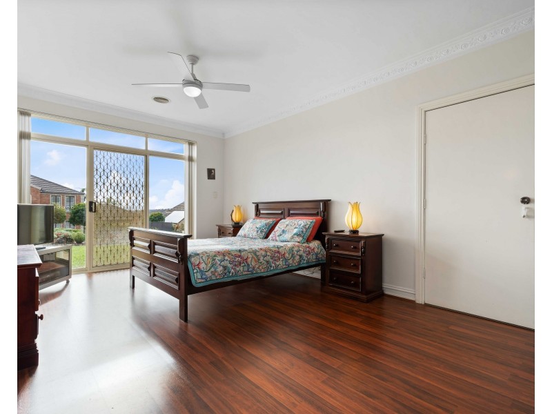 5 Freebairn Drive, Hallett Cove SA 5158
