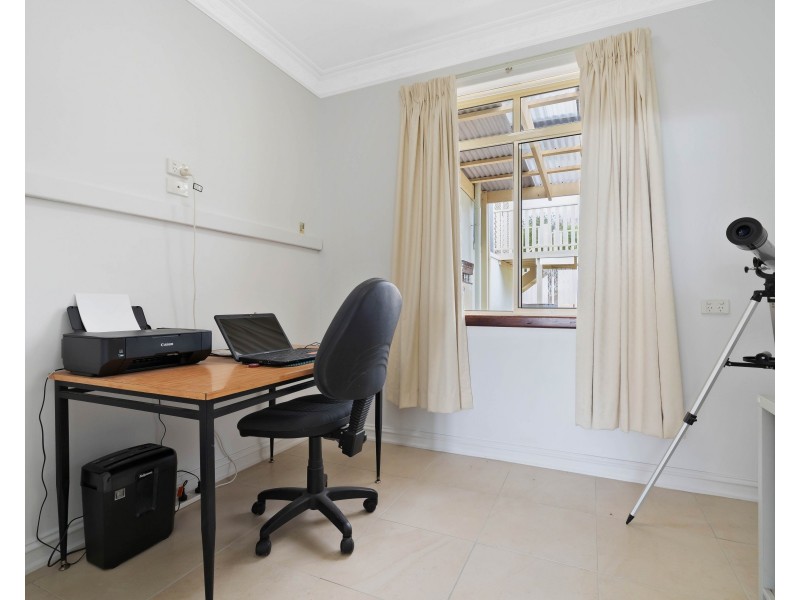 5 Freebairn Drive, Hallett Cove SA 5158