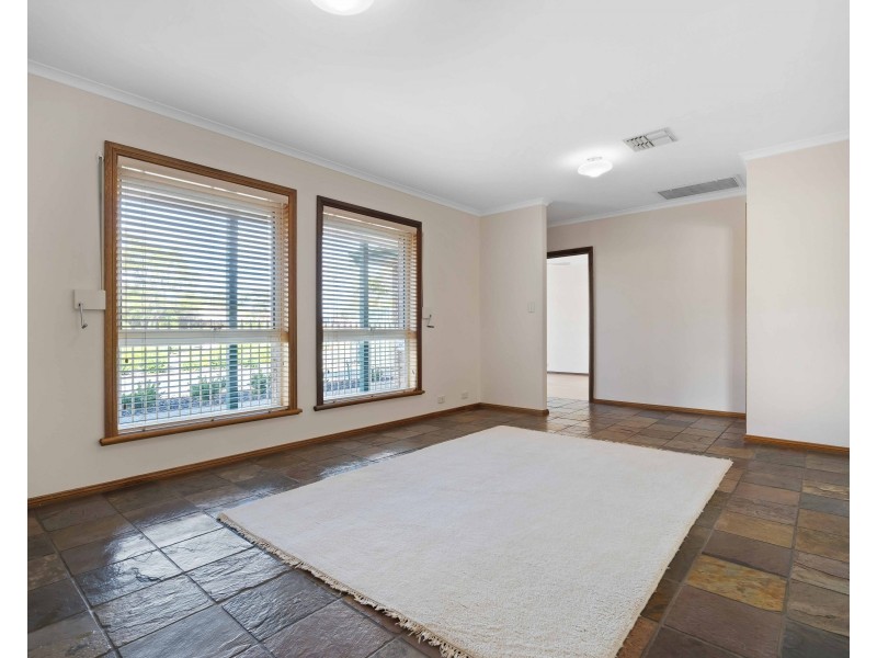 39 Gardenia Crescent, Morphett Vale SA 5162