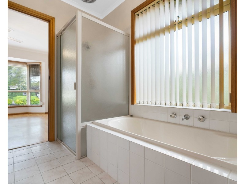 39 Gardenia Crescent, Morphett Vale SA 5162