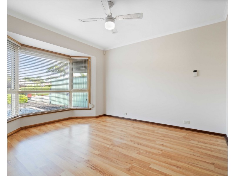 39 Gardenia Crescent, Morphett Vale SA 5162