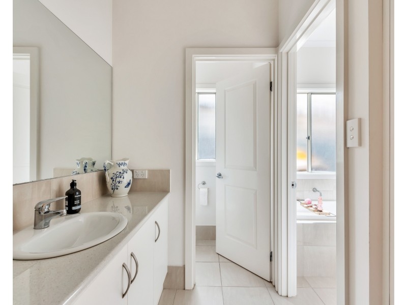 36 Trowbridge Avenue, Mitchell Park SA 5043