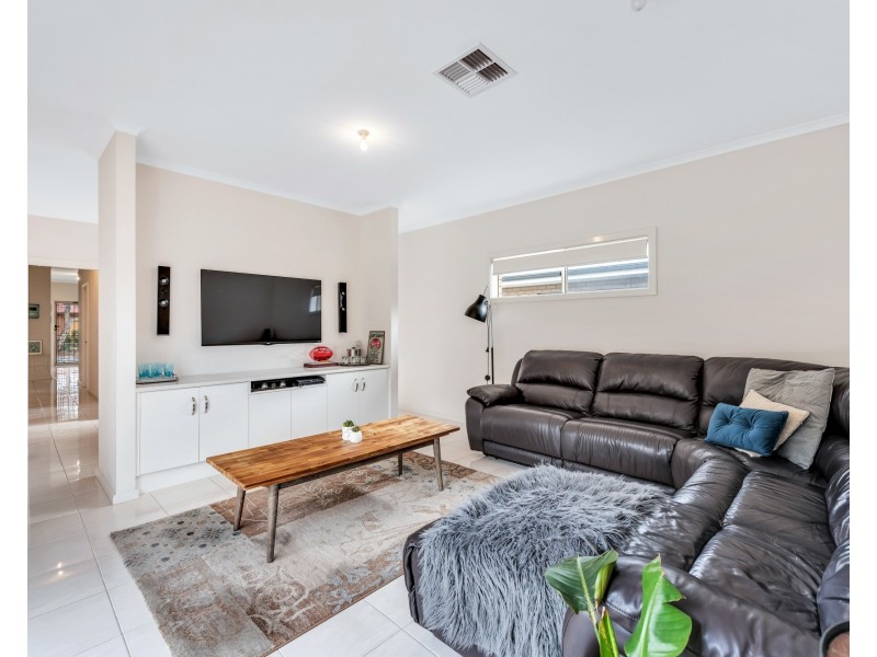 36 Trowbridge Avenue, Mitchell Park SA 5043