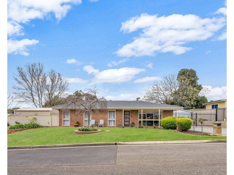 15  Mason Avenue, Happy Valley SA 5159