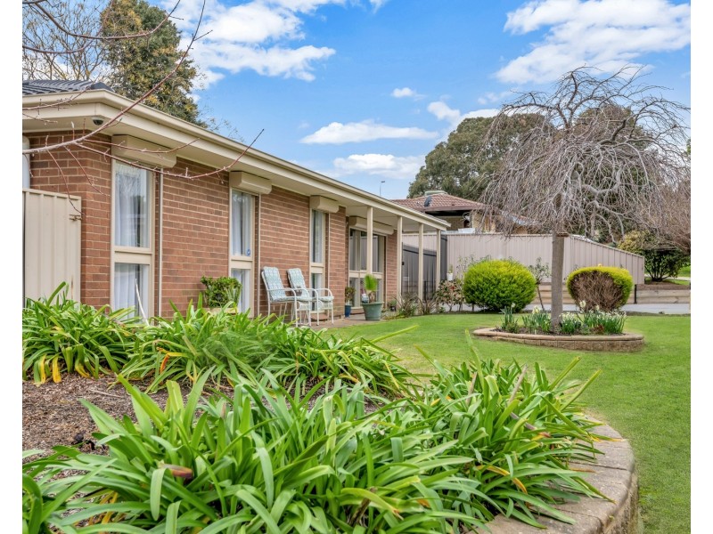 15  Mason Avenue, Happy Valley SA 5159