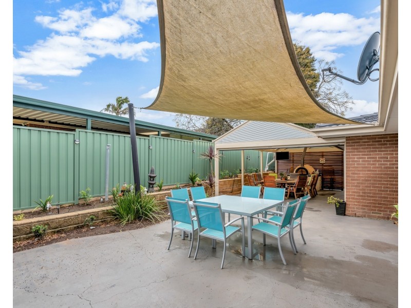 15  Mason Avenue, Happy Valley SA 5159