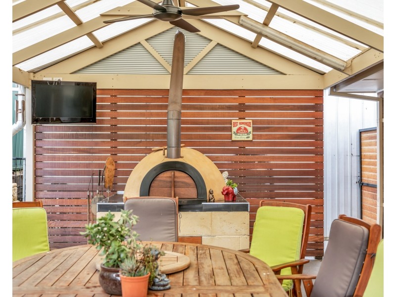 15  Mason Avenue, Happy Valley SA 5159
