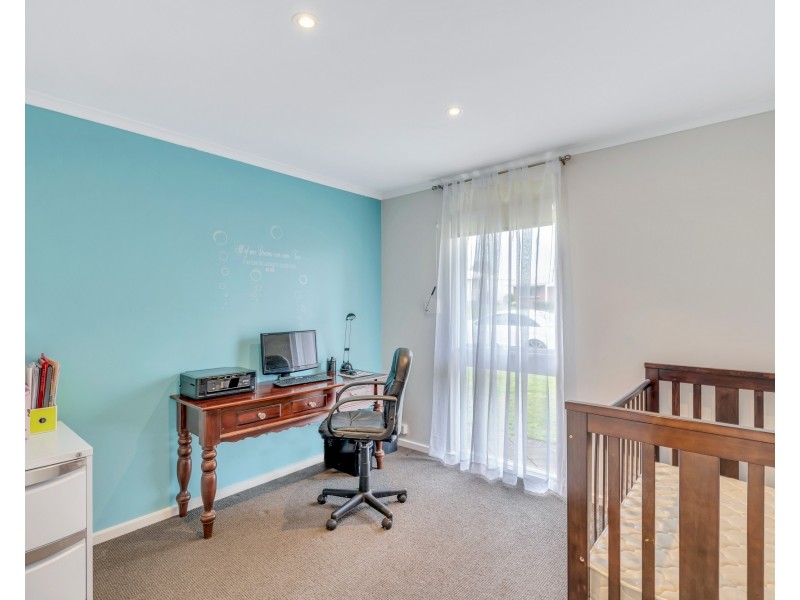 15  Mason Avenue, Happy Valley SA 5159