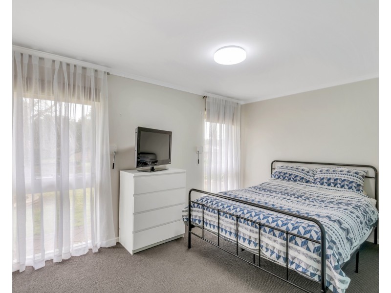 15  Mason Avenue, Happy Valley SA 5159