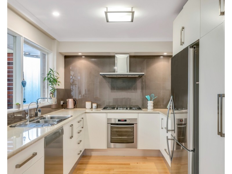 15  Mason Avenue, Happy Valley SA 5159