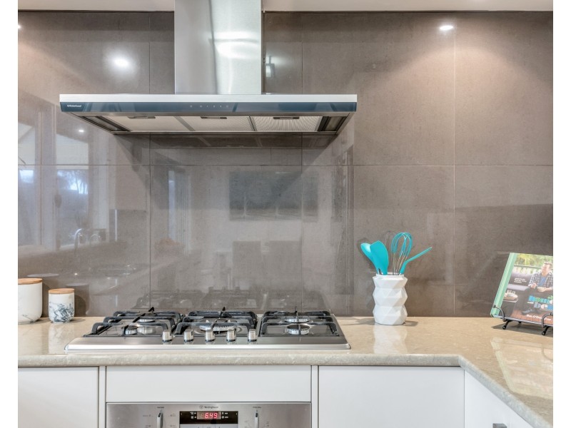 15  Mason Avenue, Happy Valley SA 5159