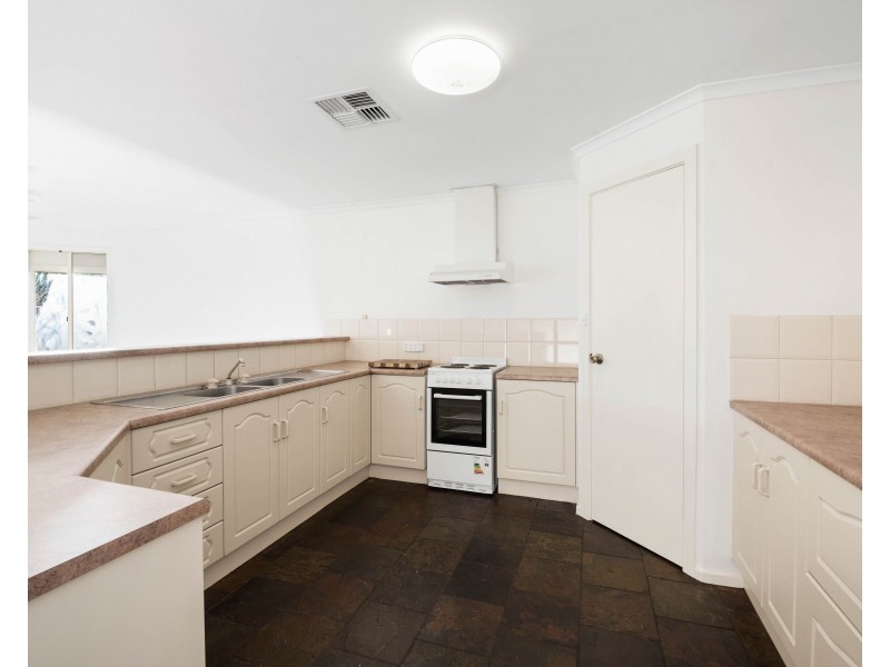 2B Scarborough Terrace, Dover Gardens SA 5048