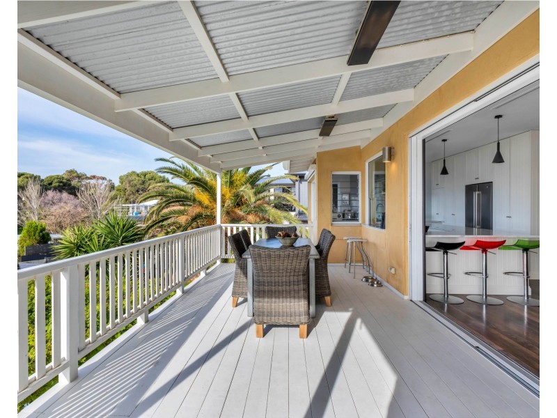 18 Seaview Avenue, Kingston Park SA 5049