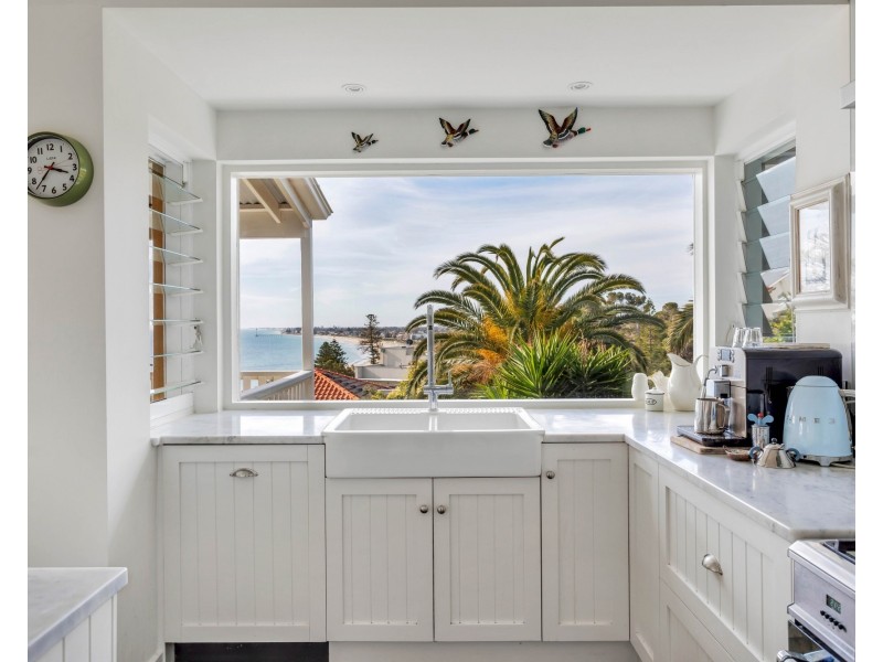18 Seaview Avenue, Kingston Park SA 5049