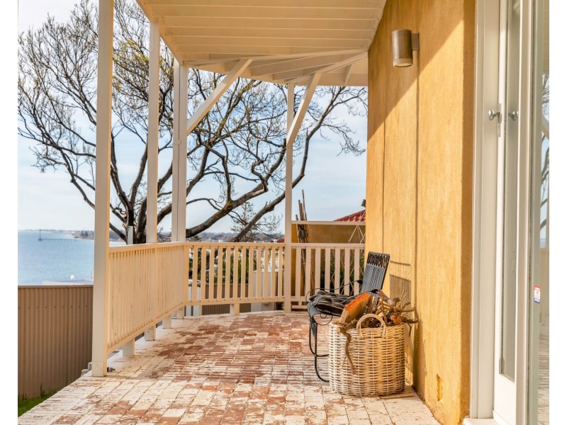 18 Seaview Avenue, Kingston Park SA 5049
