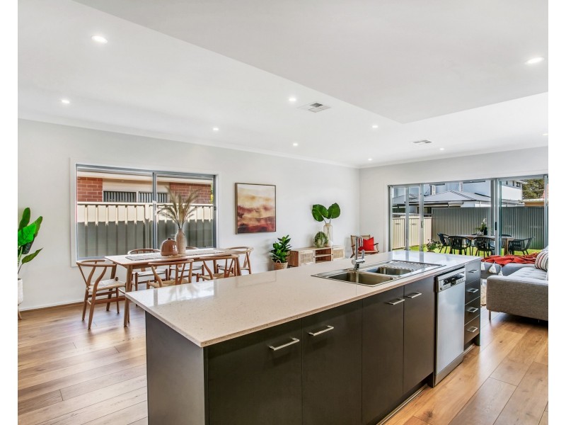 4 Woodfield Avenue, Warradale SA 5046