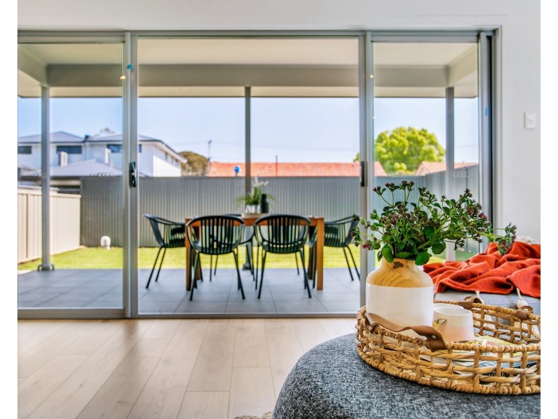 4 Woodfield Avenue, Warradale SA 5046
