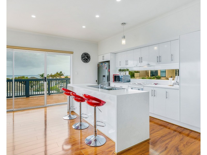 2 Westcliff Court, Marino SA 5049
