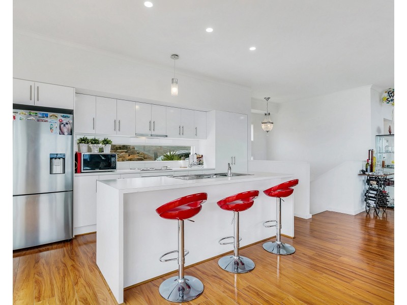 2 Westcliff Court, Marino SA 5049