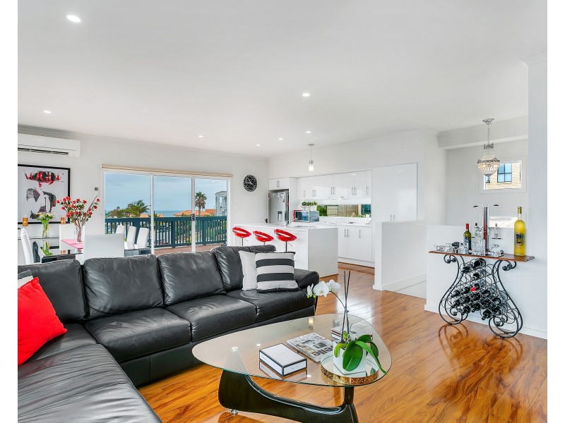 2 Westcliff Court, Marino SA 5049