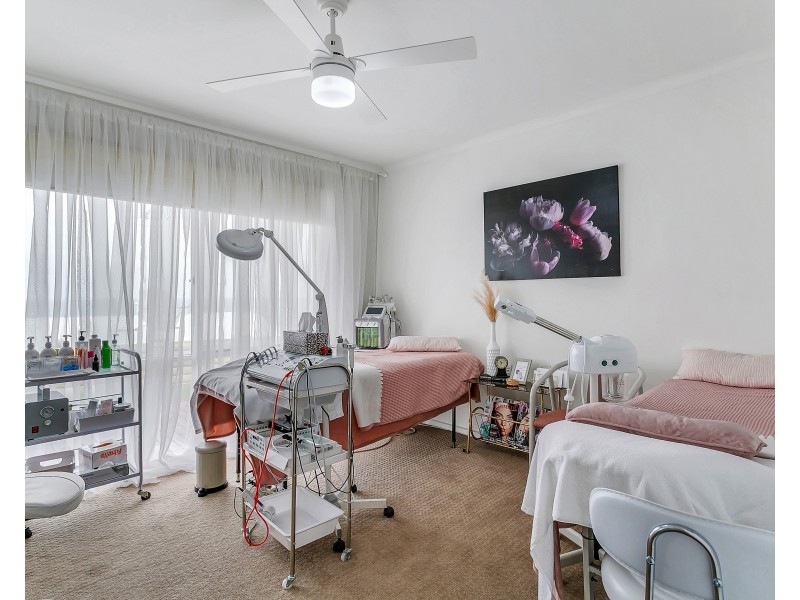 2 Westcliff Court, Marino SA 5049