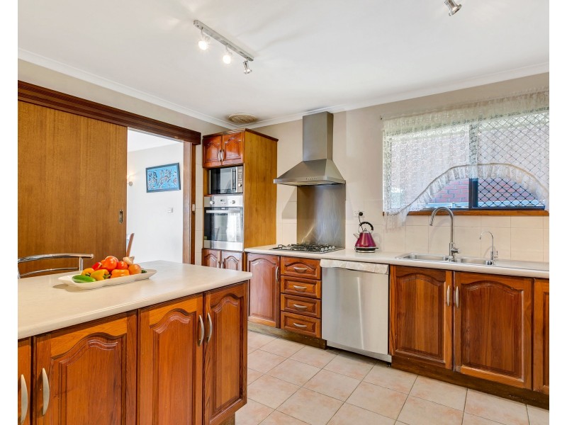 23 Eloise Avenue, Hallett Cove SA 5158