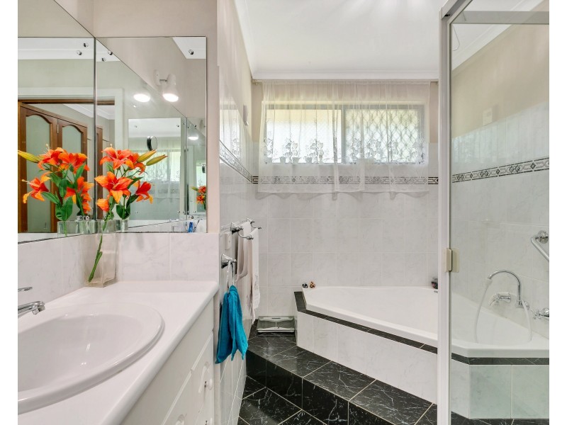 23 Eloise Avenue, Hallett Cove SA 5158