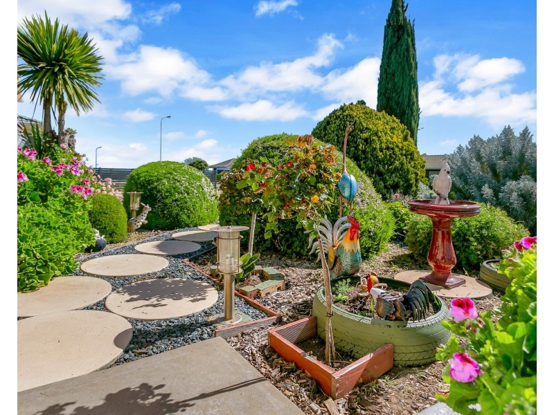 23 Eloise Avenue, Hallett Cove SA 5158