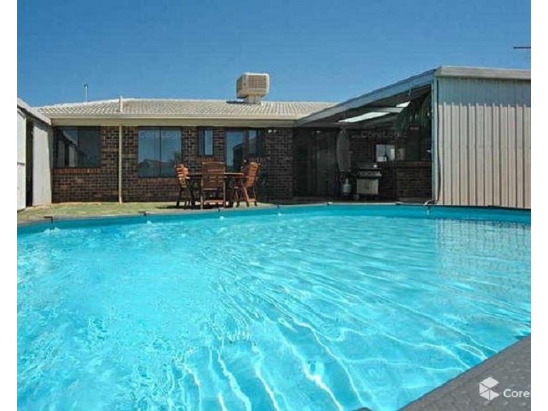 4 Neeangara Crescent, Hallett Cove SA 5158