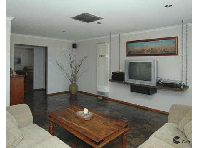 4 Neeangara Crescent, Hallett Cove SA 5158