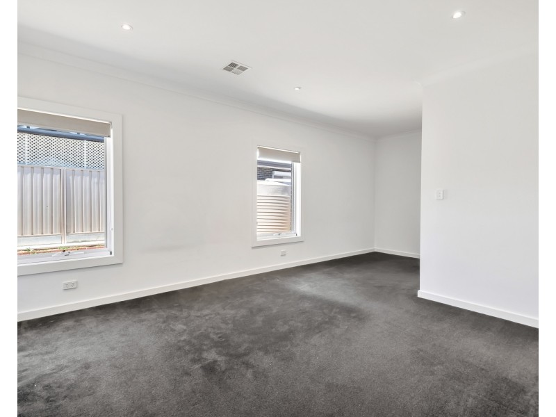 50 Rockville Avenue, Daw Park SA 5041