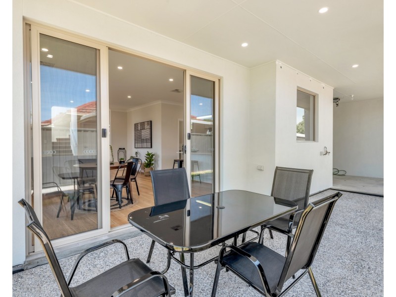 63 – 63A Daws Road, Clovelly Park SA 5042