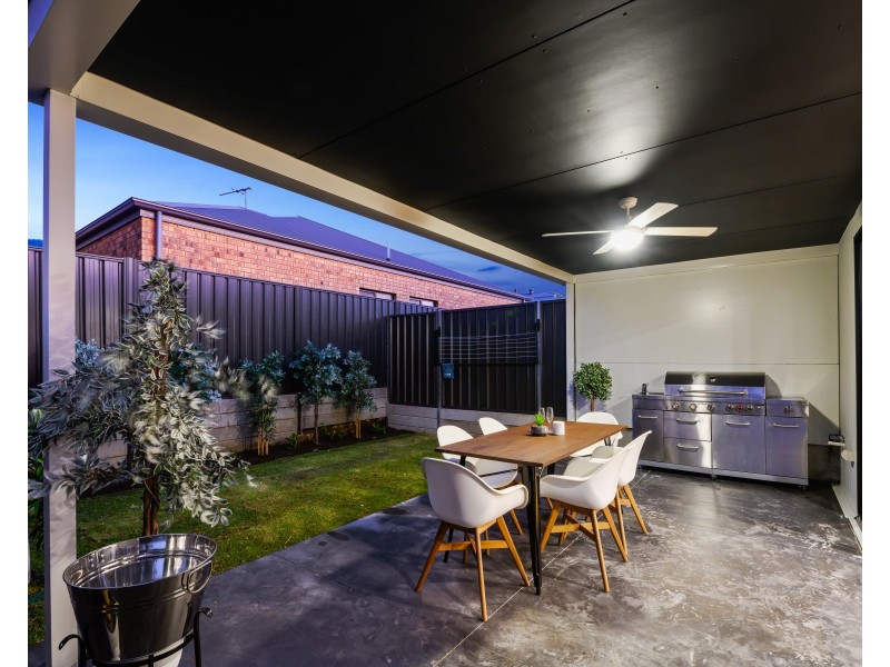 19-19B Dalkeith Avenue, Dover Gardens SA 5048