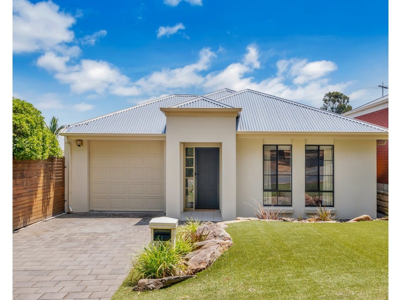 39 Pine Drive, Aberfoyle Park SA 5159