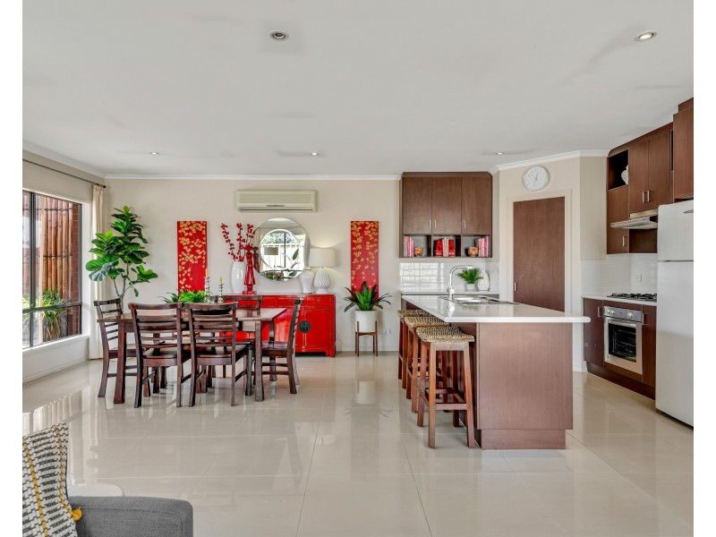 39 Pine Drive, Aberfoyle Park SA 5159