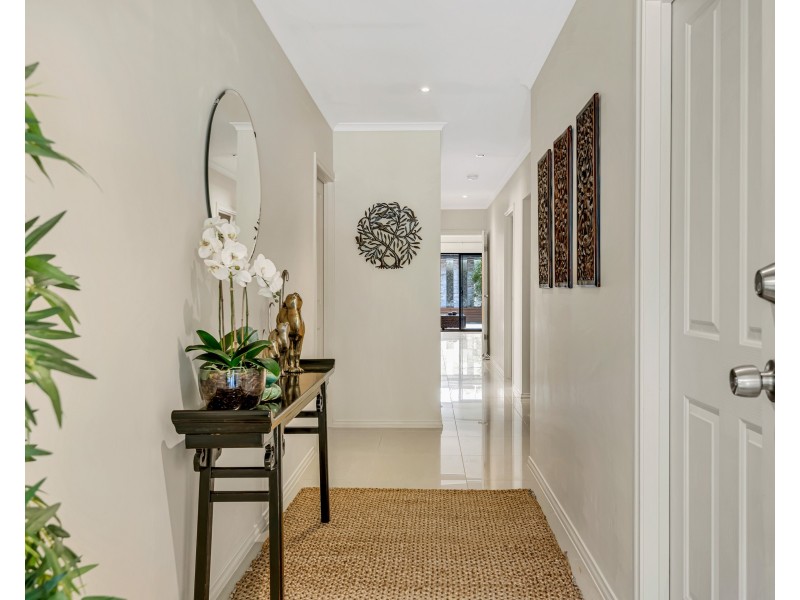 39 Pine Drive, Aberfoyle Park SA 5159