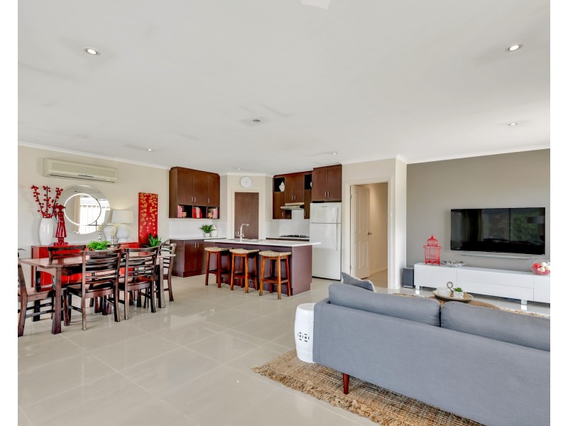 39 Pine Drive, Aberfoyle Park SA 5159