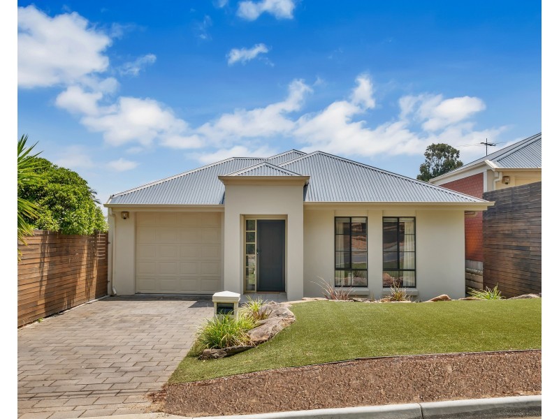 39 Pine Drive, Aberfoyle Park SA 5159
