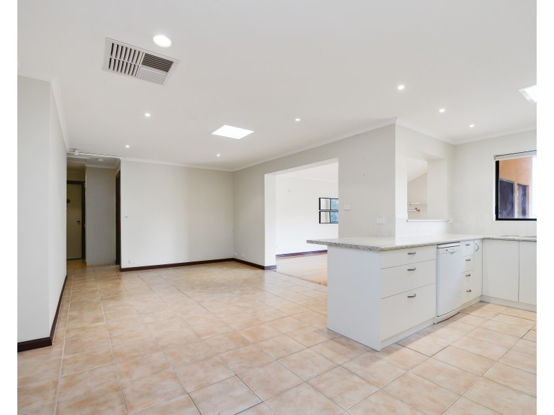 4 Jacaranda Place, Aberfoyle Park SA 5159