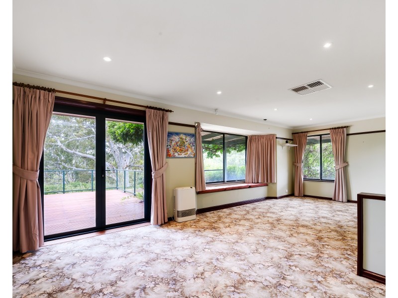 4 Jacaranda Place, Aberfoyle Park SA 5159