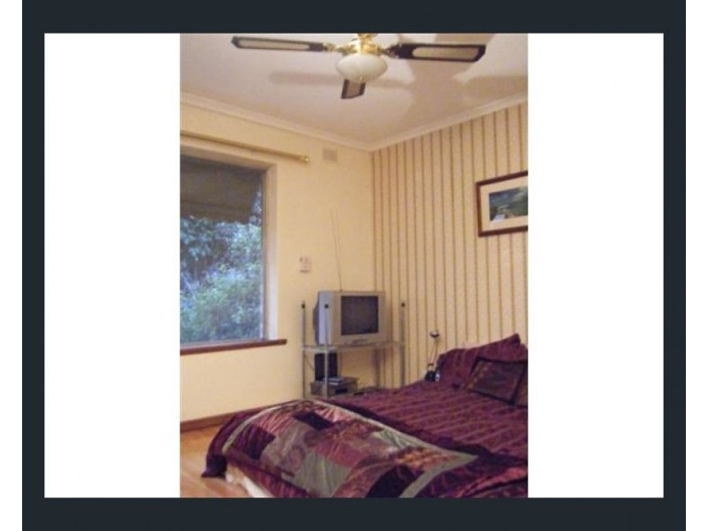 2/4  Eton Road, Keswick SA 5035